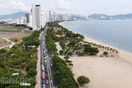 Triển khai các giải pháp bảo đảm trật tự, an toàn giao thông và chống ùn tắc giao thông