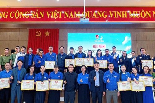 Hơn 330.000 lượt thanh niên tham gia chiến dịch tình nguyện hè
