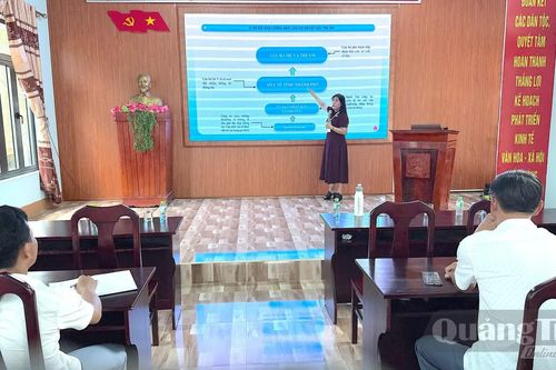 Tập huấn công tác chăm sóc, bảo vệ trẻ em và làm sạch dữ liệu tại cơ sở