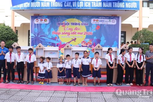Đêm hội trăng rằm tại xã Trường Sơn