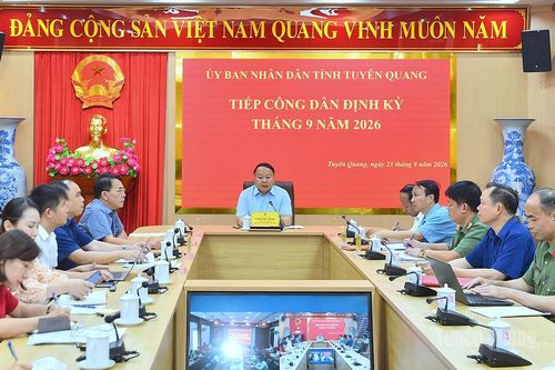Chủ tịch UBND tỉnh Phan Huy Ngọc tiếp công dân định kỳ tháng 9