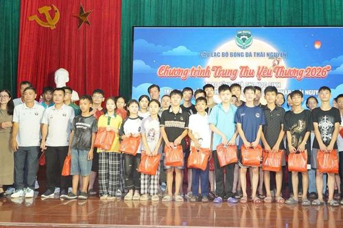 FC Thái Nguyên trao yêu thương mùa Trung thu