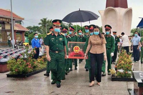 Cà Mau: Tập trung lấy mẫu sinh phẩm 160 hài cốt liệt sĩ chưa xác định được thông tin