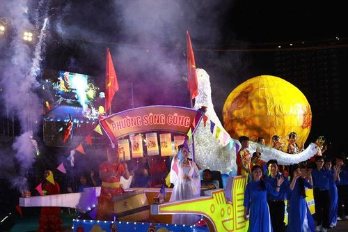 Rực rỡ Đêm hội trăng rằm tại Thái Nguyên