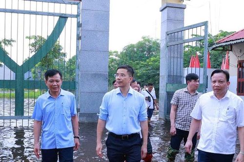 Thanh Hóa: Khẩn trương khắc phục ngập úng, làm sạch trường lớp để học sinh trở lại