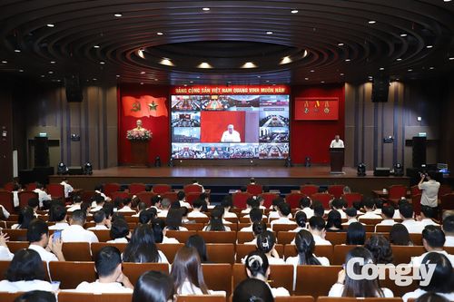 Cụ thể hóa nghị quyết, chỉ thị của Bộ Chính trị thành chương trình, kế hoạch