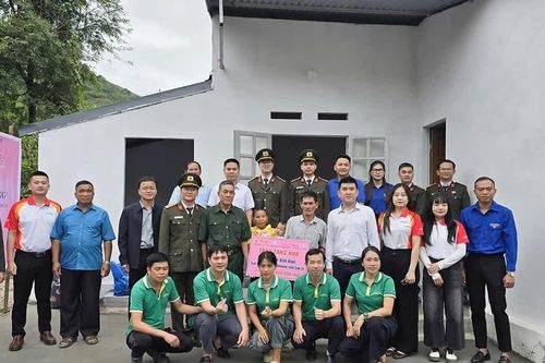 Ấm áp tấm lòng chiến sĩ An ninh mạng Công an Sơn La