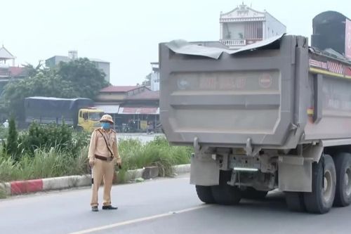 Kiên quyết xử lý, ngăn chặn tái diễn xe quá khổ, quá tải