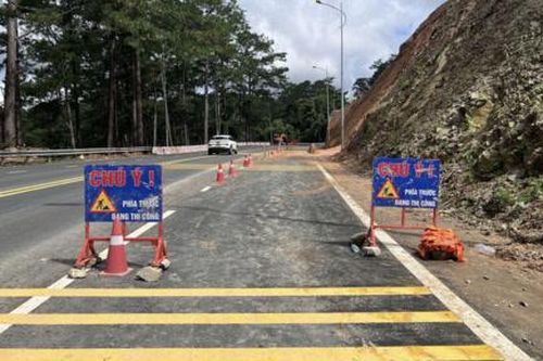 Lâm Đồng công bố tình huống khẩn cấp về thiên tai trên tuyến đèo Prenn