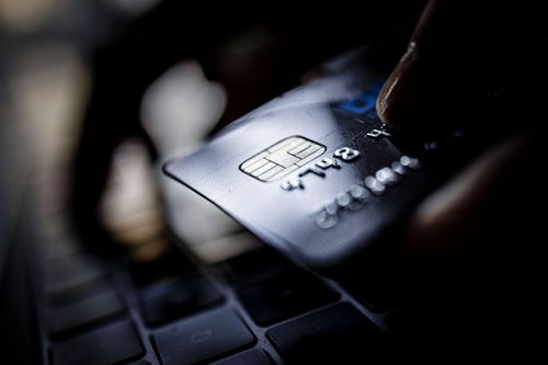 Hacker sử dụng AI tấn công 100 công ty, đánh cắp 600.000 hồ sơ thẻ tín dụng