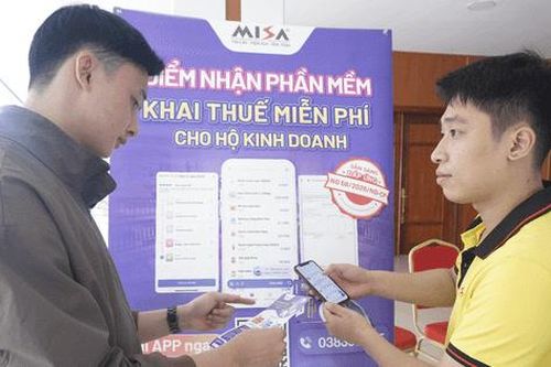 Gia Lâm hỗ trợ chuyển đổi số cho hộ kinh doanh, doanh nghiệp nhỏ và vừa