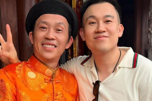 NSƯT Hoài Linh tươi tắn trong ngày giỗ Tổ nghề