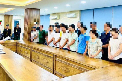 Khởi tố 8 cán bộ trật tự đô thị 'bảo kê' xây dựng trái phép