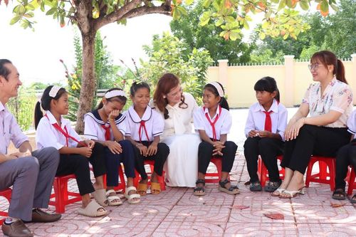 Ở nơi thầy đi tìm trò, không để lớp vắng học sinh