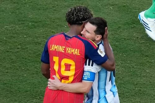 Yamal chỉ ra lý do Messi vẫn sáng cửa đua Quả bóng vàng 2026