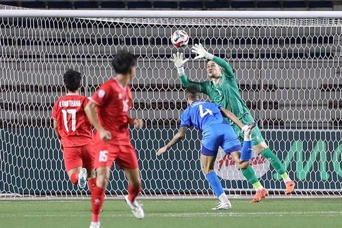 Lo cho Việt Nam và Thái Lan khi Philippines dùng 'bài' từ đội nữ