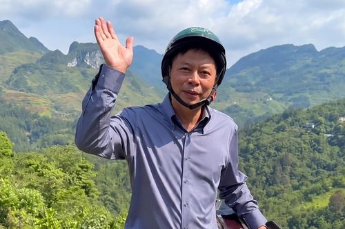 Hàng triệu lượt xem Chủ tịch xã ở Hà Giang giới thiệu du lịch