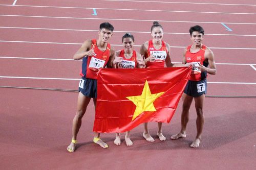 Điền kinh Việt Nam giành tấm huy chương 'quý hơn vàng' tại ASIAD 2026