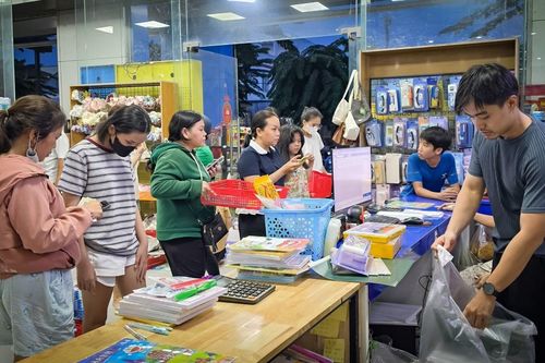 Đến 24/9, đã cung ứng thêm hơn 776.000 bản sách giáo khoa