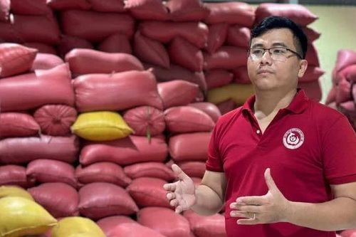 Từ thạc sĩ trẻ trở thành nông dân Việt Nam xuất sắc