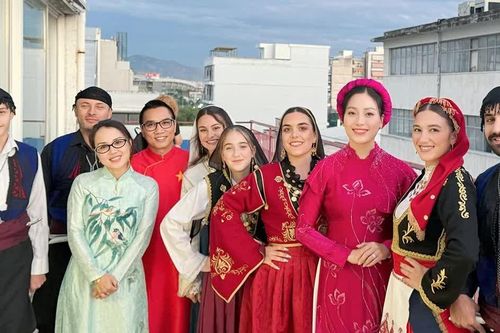 Sao Mai Huyền Trang: 13 năm dành trọn tâm huyết cho âm nhạc dân gian