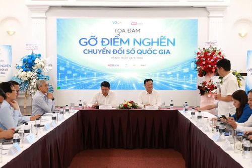 Gỡ điểm nghẽn để chuyển đổi số đi vào thực chất