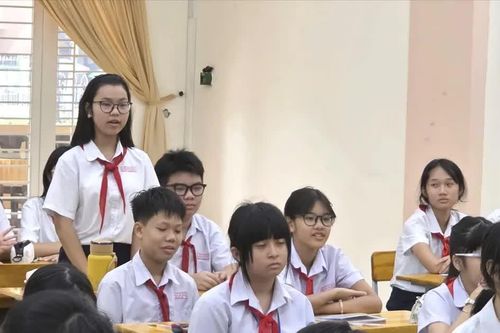 Học sinh nghỉ học vì lý do sức khỏe phải nộp minh chứng?!