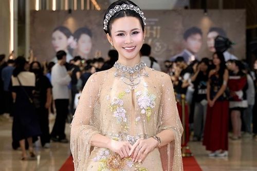 Hoa khôi Nguyễn Thanh Hảo chăm chỉ luyện tập cho vai diễn đầu tay trong phim 'Chị chị em em 3'