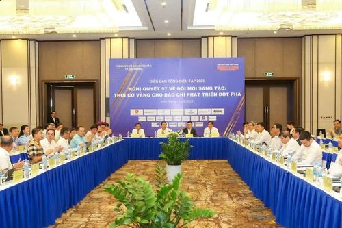 Diễn đàn Tổng Biên tập: Hành trình đối thoại cùng những chuyển động của báo chí