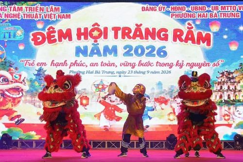 Rực rỡ sắc màu trong đêm khai mạc 'Lễ hội Trung thu 2026'
