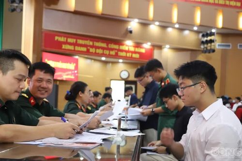 7 trường quân đội tuyển bổ sung, điểm nhận hồ sơ cao nhất 26,27