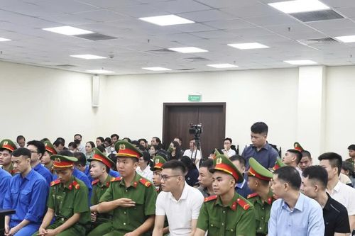 Cựu Chi cục trưởng nhận hối lộ tiền tỷ bởi doanh nghiệp 'tự nguyện'