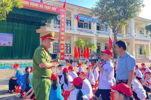 Xây dựng văn hóa thượng tôn pháp luật: Tạo môi trường để người dân, doanh nghiệp 'muốn làm đúng, dễ làm đúng'