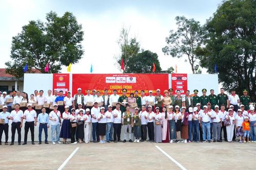 Nhìn lại hành trình Caravan Báo Pháp Luật Việt Nam lần thứ IV: Từ những cung đường đến ánh sáng nơi biên giới