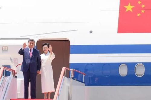 Chuyên cơ đưa Chủ tịch Trung Quốc Tập Cận Bình đến Mỹ có gì đặc biệt?