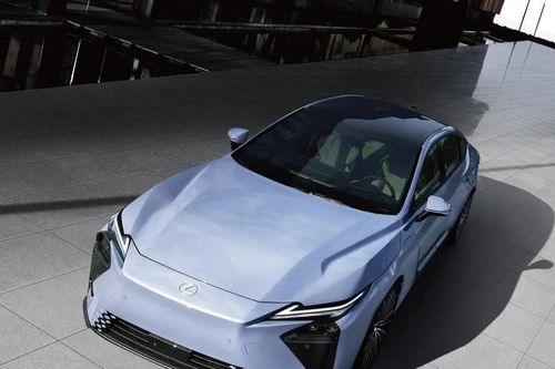 Xe điện mới của Lexus lộ diện ở Việt Nam, giá dự kiến dưới 3 tỷ đồng