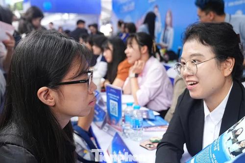 Bỏ cộng điểm chứng chỉ IELTS: Miếng bánh nghìn tỉ sẽ ra sao?