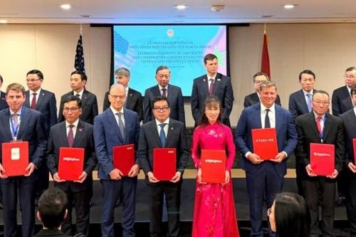 BSR và ExxonMobil Châu Á - Thái Bình Dương trao thỏa thuân khung, mở rộng nguồn cung dầu thô cho NMLD Dung Quất