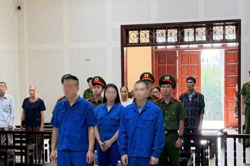Mua bán ma túy, 3 bị cáo lĩnh hơn 54 năm tù