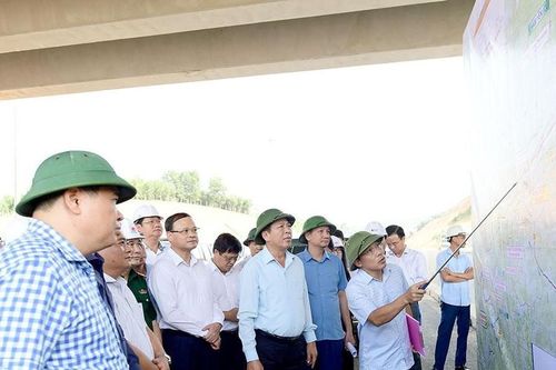 Bộ trưởng Trần Hồng Minh yêu cầu đẩy nhanh tiến độ cao tốc Tuyên Quang - Hà Giang