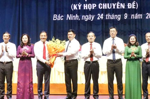 Phó giám đốc Đại học Quốc gia Hà Nội làm Phó chủ tịch TP Bắc Ninh