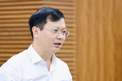 Hà Nội chuyển 1.710 hiệu trưởng, hiệu phó làm giáo viên