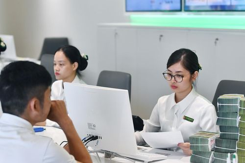 Khách VIP, cổ đông lớn, lãnh đạo ngân hàng được đưa vào dữ liệu giám sát chống rửa tiền