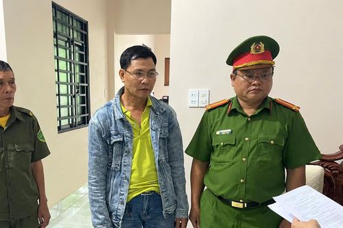 'Nổ' quen 'ông nọ bà kia' làm sổ đỏ đất rừng ở Phú Quốc, chiếm đoạt 17 tỷ đồng