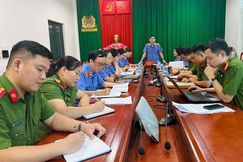 VKSND tỉnh Tuyên Quang kiểm sát trực tiếp, chỉ ra vi phạm tại Công an cấp xã