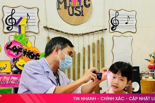 Đồng hành cùng học sinh từ những chỉ số sức khỏe đầu tiên