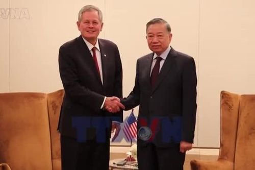 Tổng Bí thư, Chủ tịch nước Tô Lâm tiếp Thượng nghị sỹ Hoa Kỳ Steve Daines