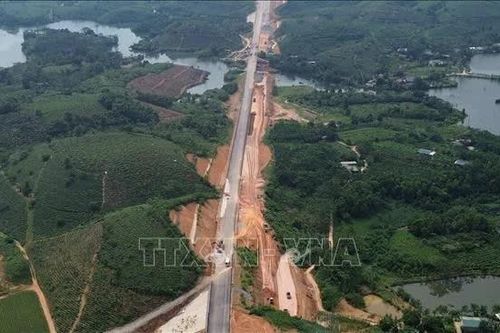 Gấp rút thi công, sớm hoàn thành cao tốc Tuyên Quang - Hà Giang