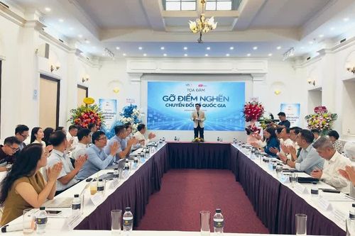 Tọa đàm “Gỡ điểm nghẽn chuyển đổi số quốc gia”