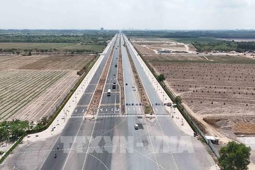 Tái cấu trúc kinh tế Đông Nam Bộ trong không gian phát triển mới